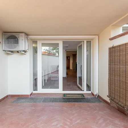 La Casa Davanti Al Mare Apartman *
